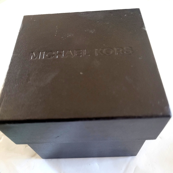 Michael Kors Womens Watch W/Extra Links MK5353 Silver, Box & Booklet New Battery - Picture 10 of 10